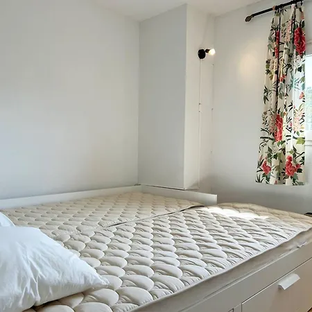 Duplex 100m Plage, Terrasse, Parking, 4 Couchages - - Fr-1-251-533 Apartment Le Lavandou