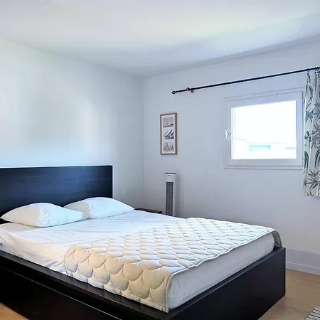 Duplex 100m Plage, Terrasse, Parking, 4 Couchages - - Fr-1-251-533 * Le Lavandou